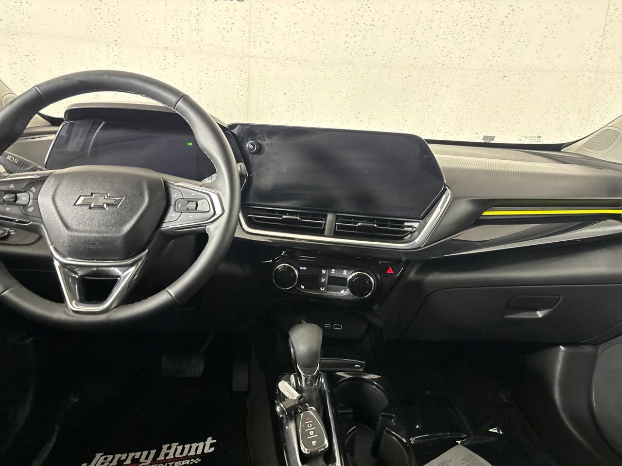 Used 2026 Chevrolet Trax ACTIV w/ Sunroof Package FWD image 24