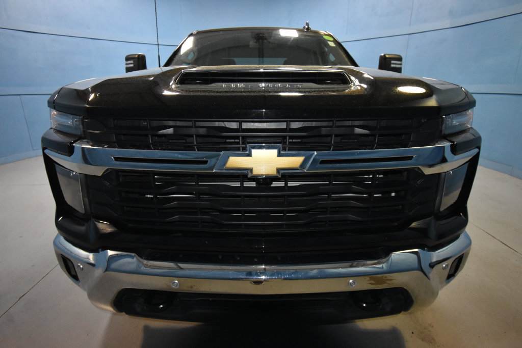 Used 2025 Chevrolet Silverado 2500 LT w/ Safety Package AWD/4WD image 21