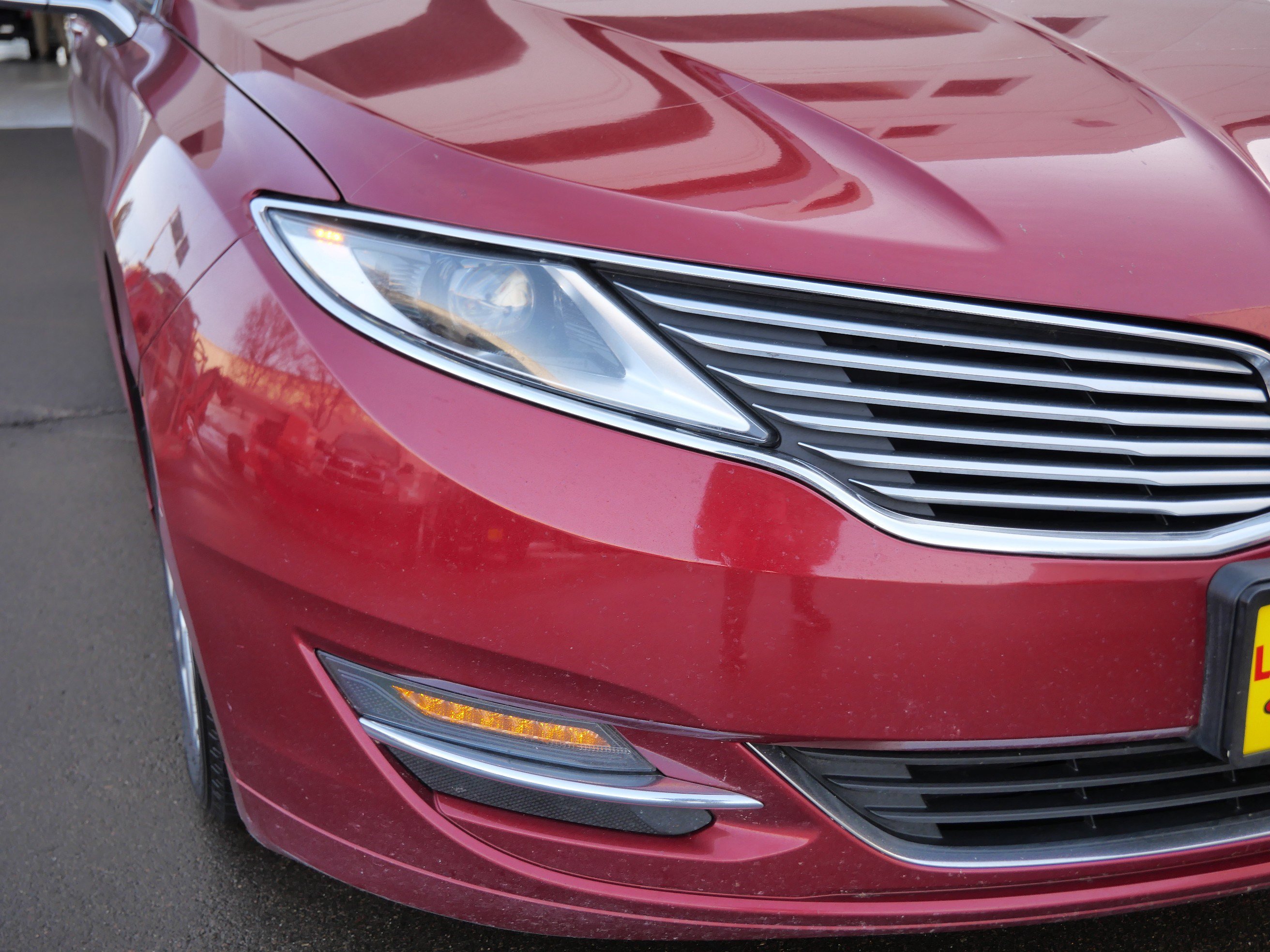 Used 2014 Lincoln MKZ image 16