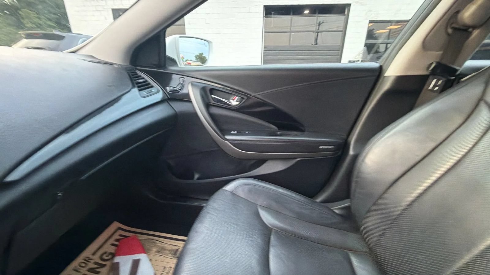 Used 2017 Hyundai Azera FWD image 39