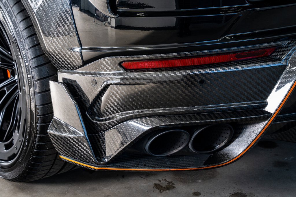 Used 2022 Lamborghini Urus image 32