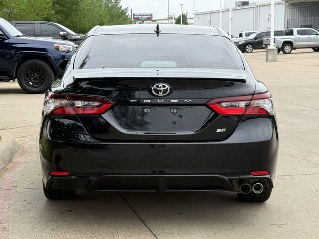 Used 2024 Toyota Camry SE FWD image 5
