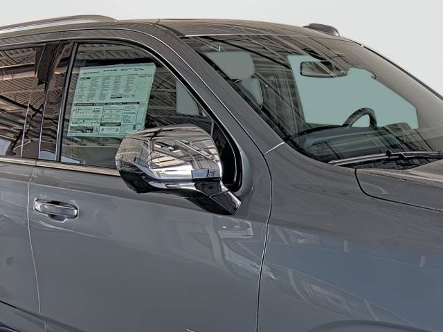New 2026 Chevrolet Tahoe Premier w/ Sun And Tow Package AWD/4WD image 17