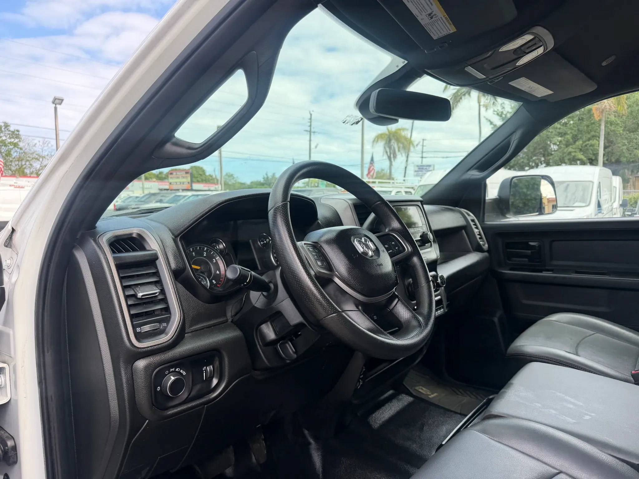 Used 2021 RAM 5500 Tradesman w/ Chrome Appearance Group AWD/4WD image 10