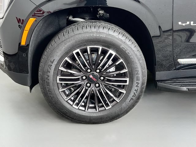 Used 2025 GMC Yukon Elevation AWD/4WD image 16