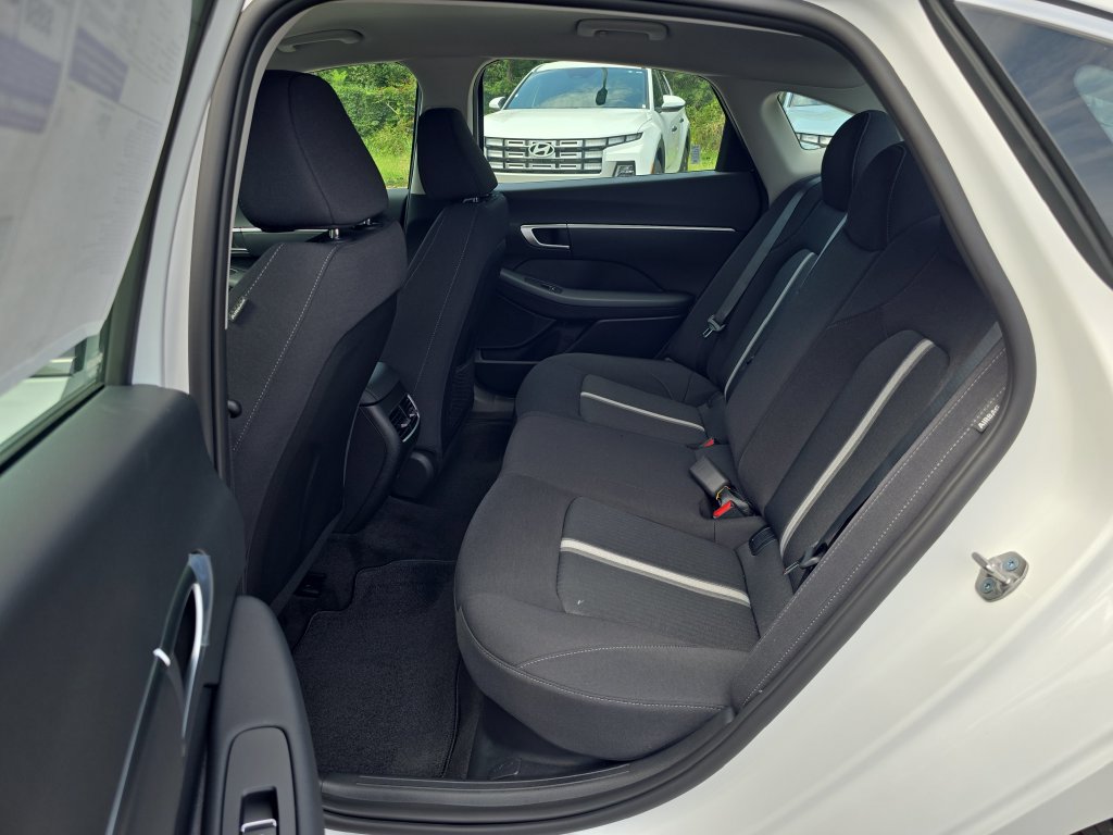 New 2026 Hyundai Sonata Blue FWD image 14
