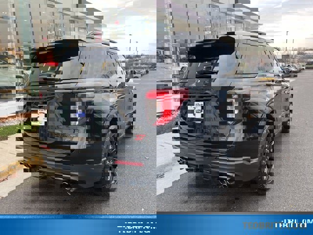 Used 2022 Ford Explorer ST w/ Equipment Group 401A image 8