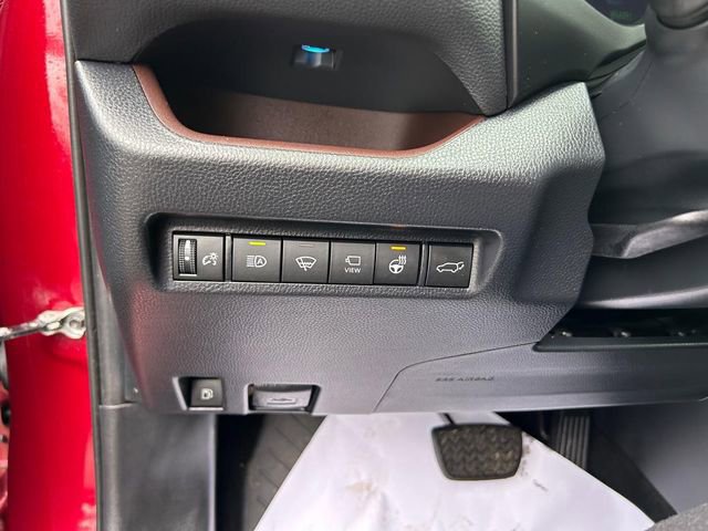 Used 2020 Toyota RAV4 Limited image 24