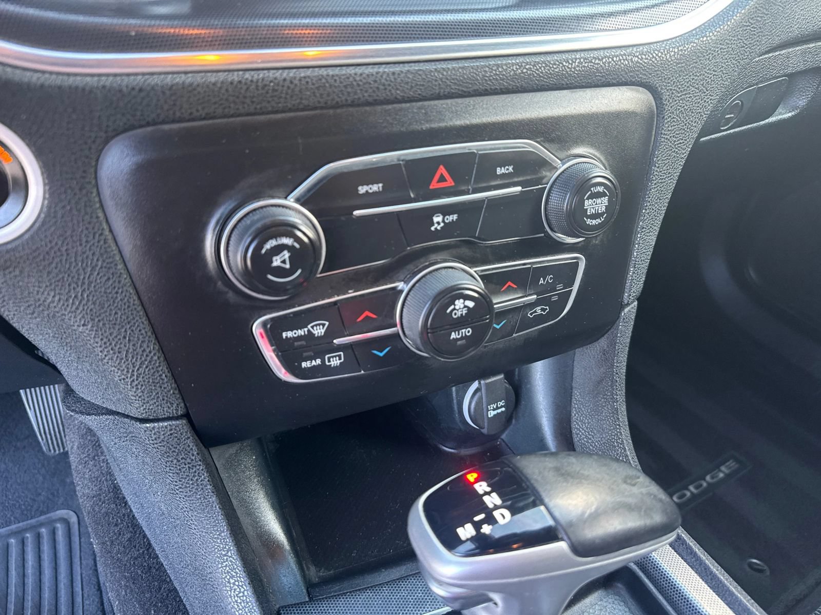 Used 2015 Dodge Charger R/T RWD image 24