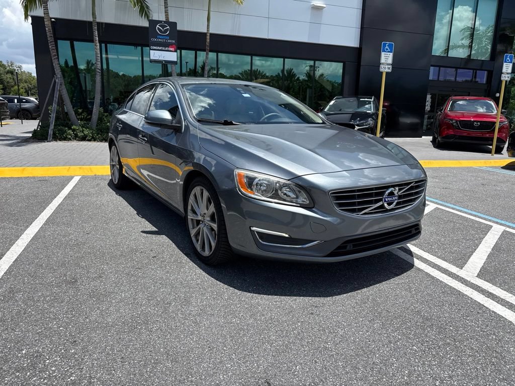 Used 2017 Volvo S60 T5 Inscription FWD image 3