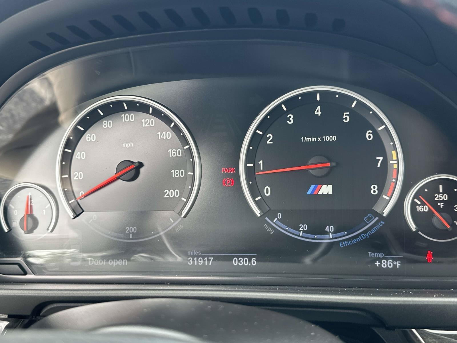 Used 2013 BMW M5 RWD image 24