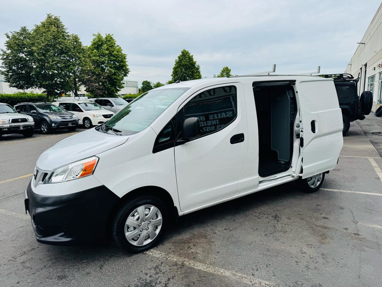 Used 2019 Nissan NV200 S FWD image 14