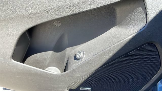 Used 2024 Chevrolet Equinox RS w/ RS Leather Package FWD image 27