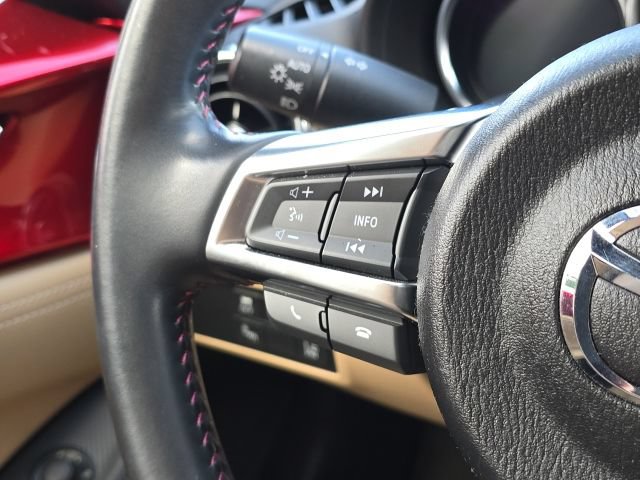 Used 2018 MAZDA MX-5 Miata RF Grand Touring RWD image 16