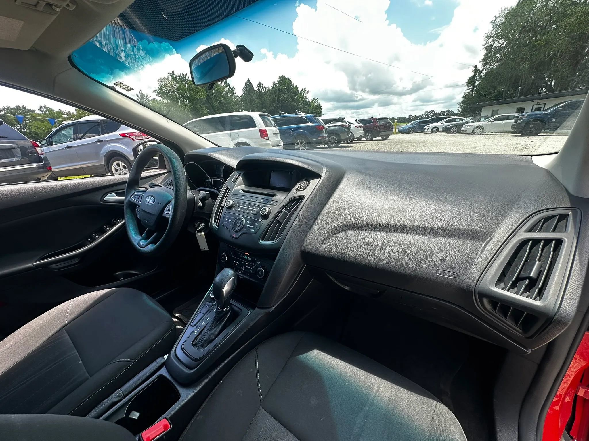 Used 2017 Ford Focus SE FWD image 31
