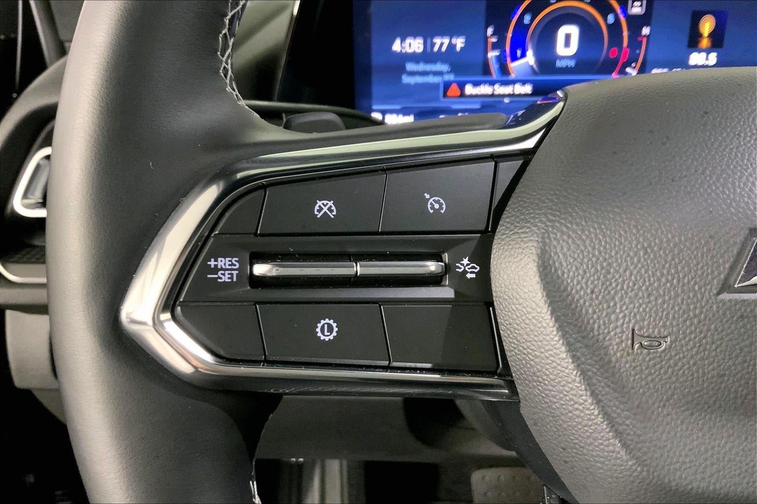 Used 2026 Chevrolet Traverse LT w/ Driver Confidence Package AWD/4WD image 18