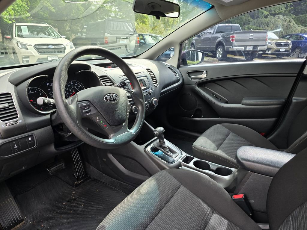 Used 2017 Kia Forte LX FWD image 12