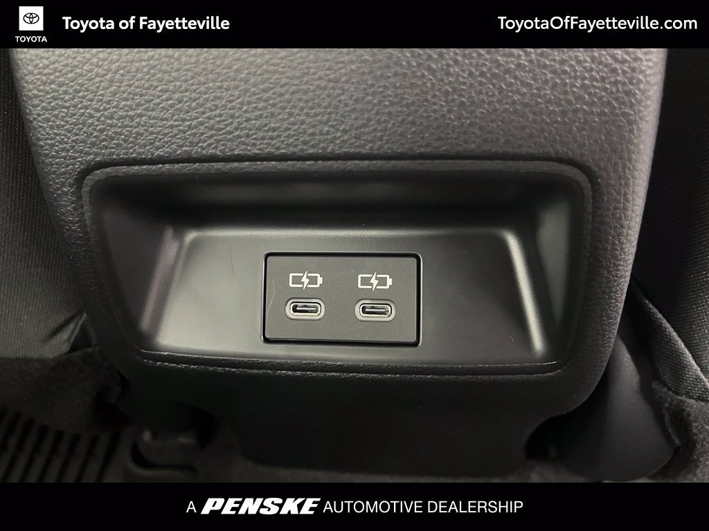Used 2026 Toyota Corolla SE FWD image 10