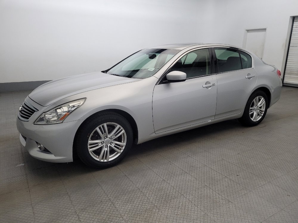 Used 2013 INFINITI G37 x w/ Premium Pkg image 2