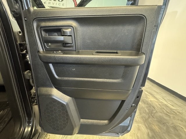 Used 2017 RAM 1500 Express AWD/4WD image 31