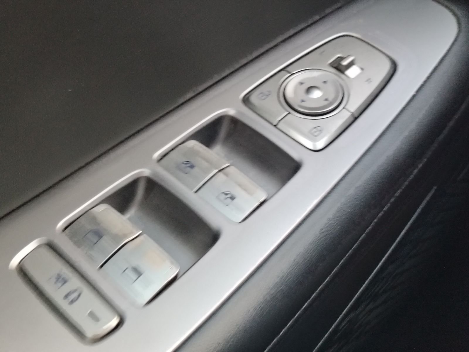 Used 2024 Hyundai Palisade SEL FWD image 23