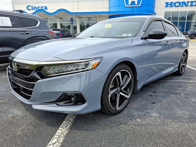 Used 2022 Honda Accord Sport image 2