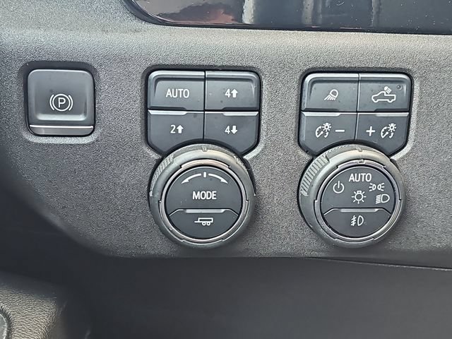 Used 2024 Chevrolet Silverado 2500 LTZ w/ LTZ Plus Package AWD/4WD image 20