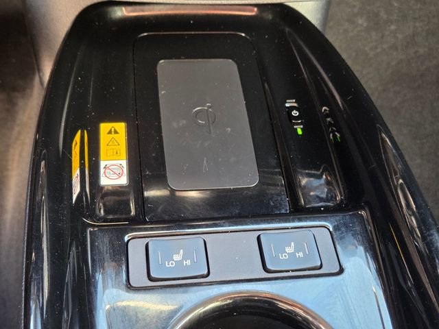 Used 2021 Toyota Prius Prime XLE image 23