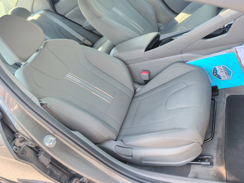 Certified 2024 Hyundai Elantra SEL w/ Convenience Package FWD image 28
