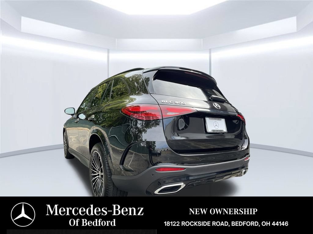 Used 2026 Mercedes-Benz GLC 300 4MATIC image 3
