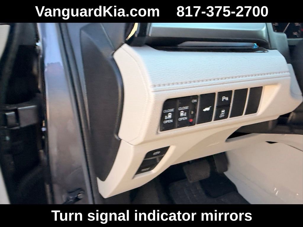 Used 2025 Honda Odyssey Touring image 16