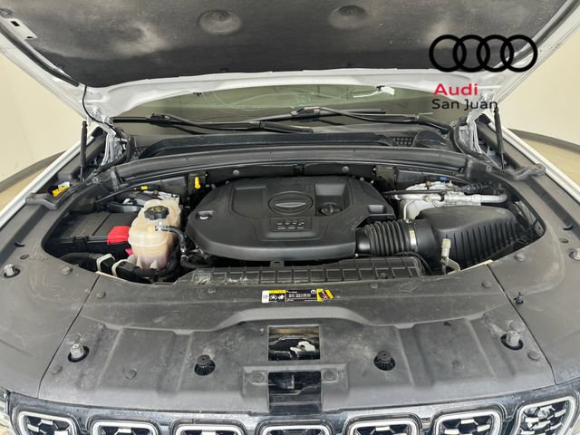 Used 2023 Jeep Grand Cherokee Summit w/ Adv Protech Group IV AWD/4WD image 9
