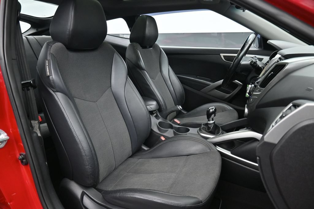 Used 2014 Hyundai Veloster w/ Style Package 02 FWD image 24
