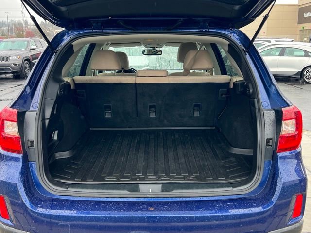 Used 2015 Subaru Outback 2.5i Premium image 10