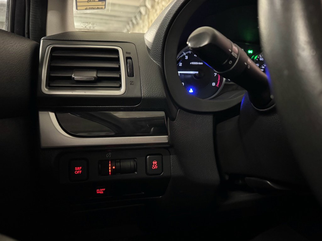 Used 2016 Subaru Crosstrek 2.0i Limited image 16