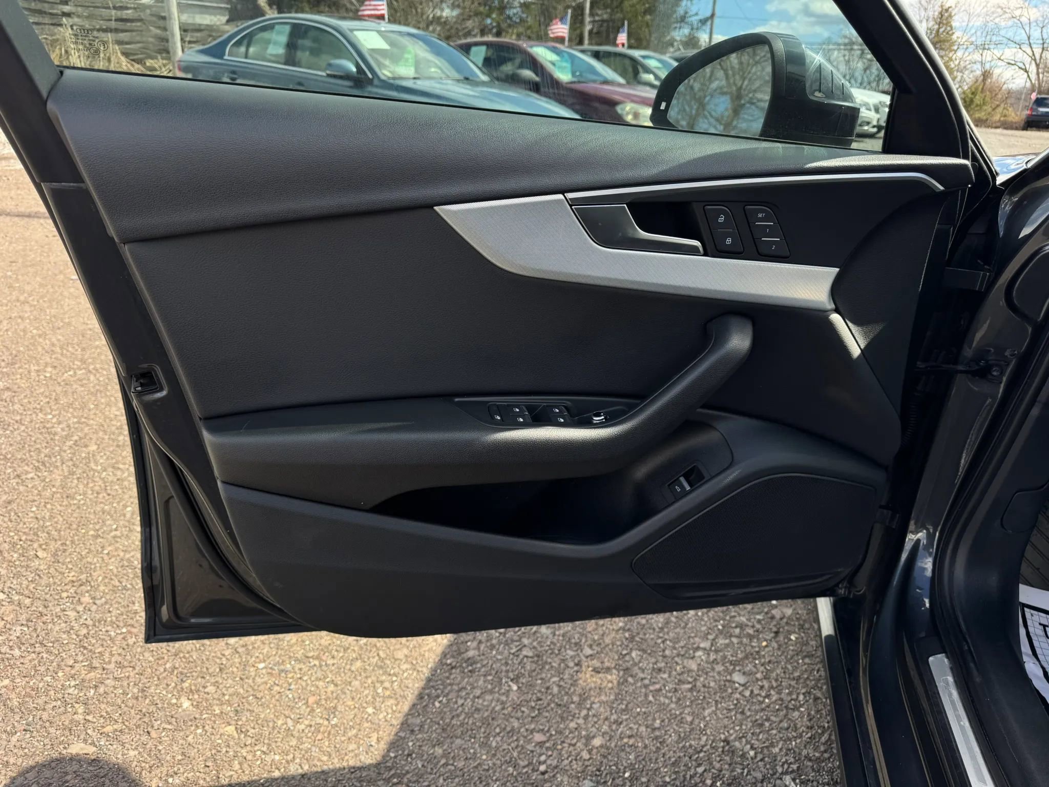 Used 2018 Audi A4 2.0T Premium image 16