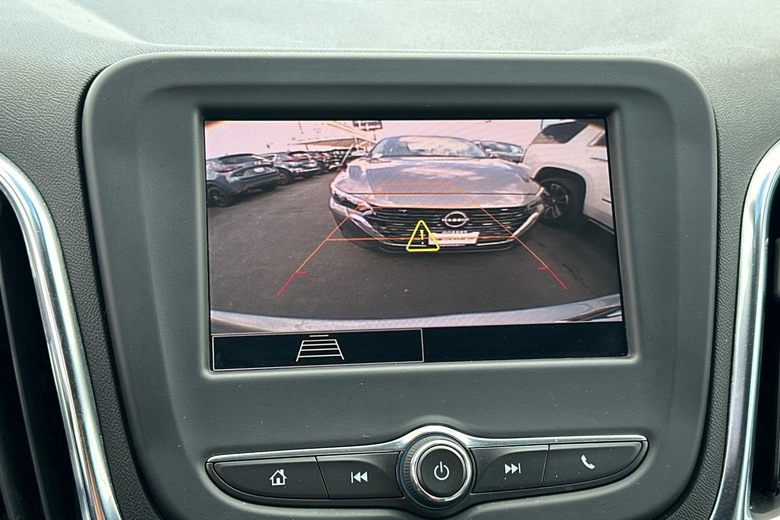 Used 2024 Chevrolet Equinox LT image 18