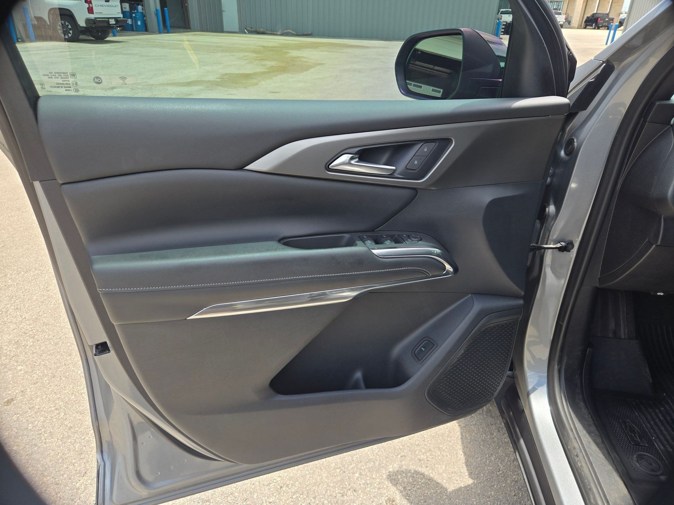 Certified 2024 Chevrolet Traverse LS FWD image 12