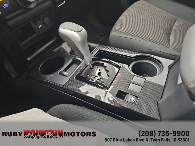 Used 2022 Toyota 4Runner TRD Off-Road AWD/4WD image 23
