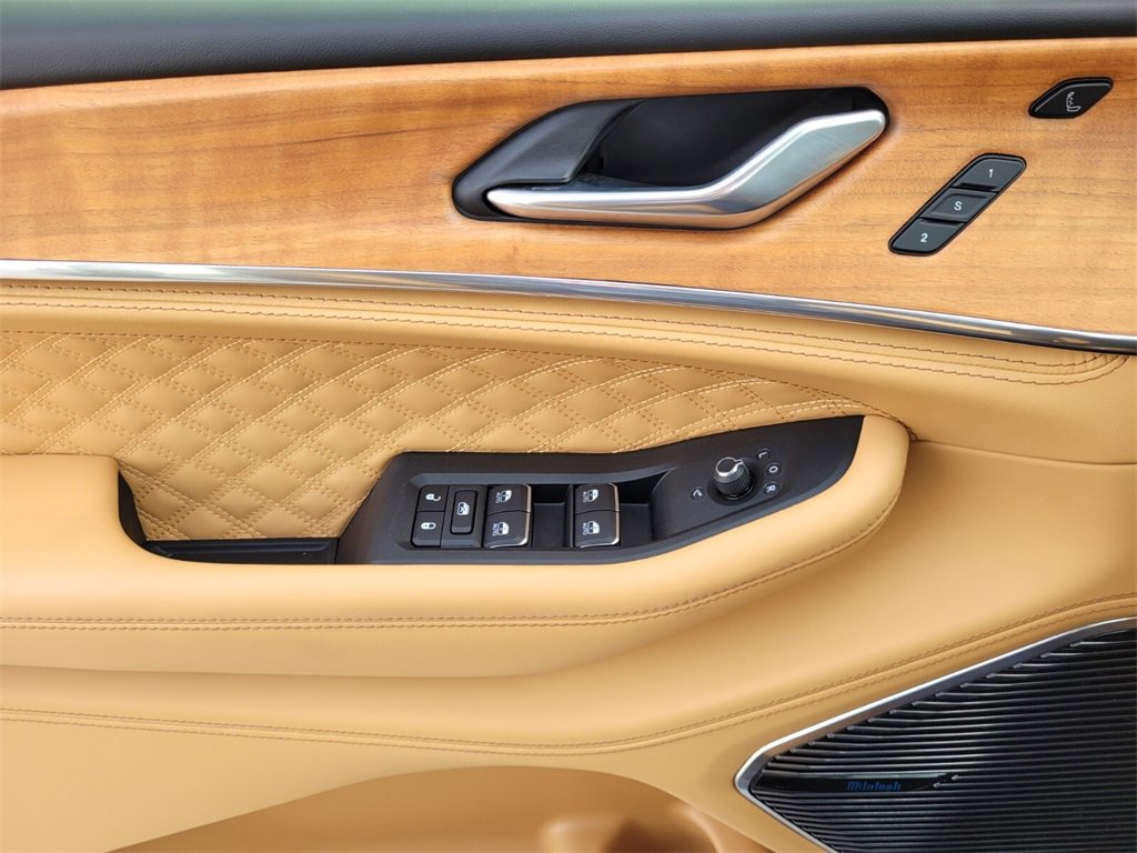 Used 2025 Jeep Grand Cherokee L Summit image 27