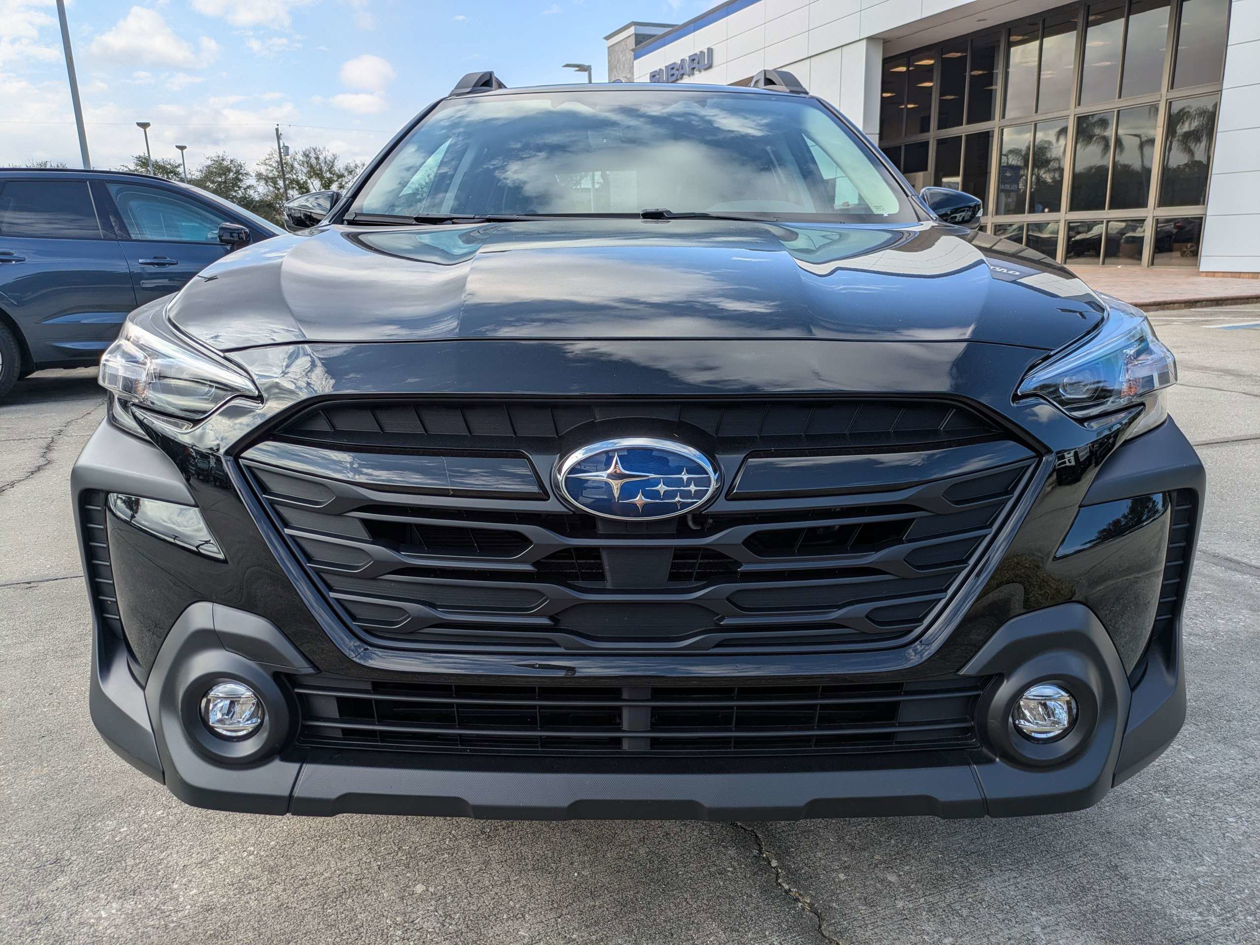 Certified 2025 Subaru Outback Onyx Edition w/ Popular Package #2 image 9