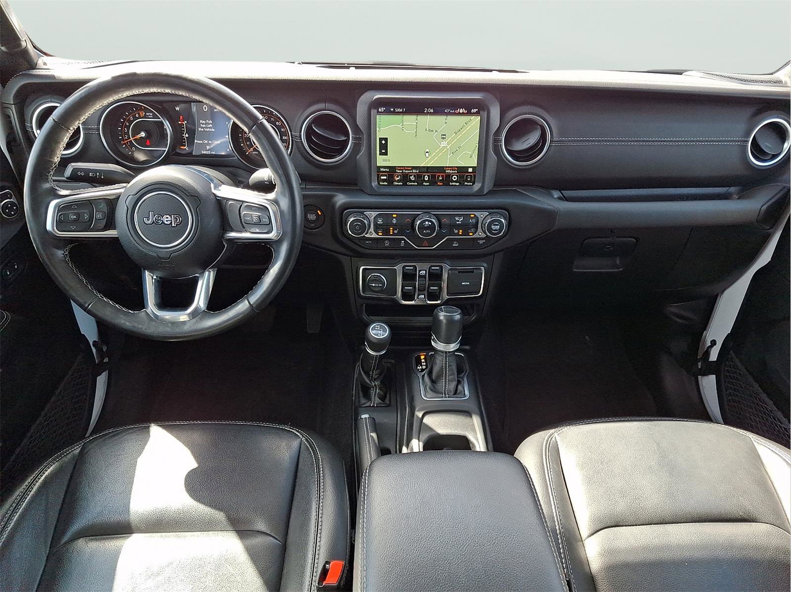 Used 2022 Jeep Gladiator Overland w/ Popular Equipment Package image 11