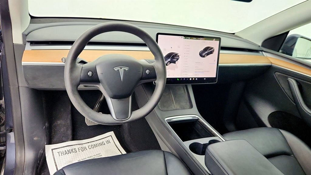 Used 2023 Tesla Model Y Long Range image 12