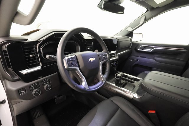 Used 2025 Chevrolet Silverado 1500 LTZ w/ Z71 Off-Road Package image 10
