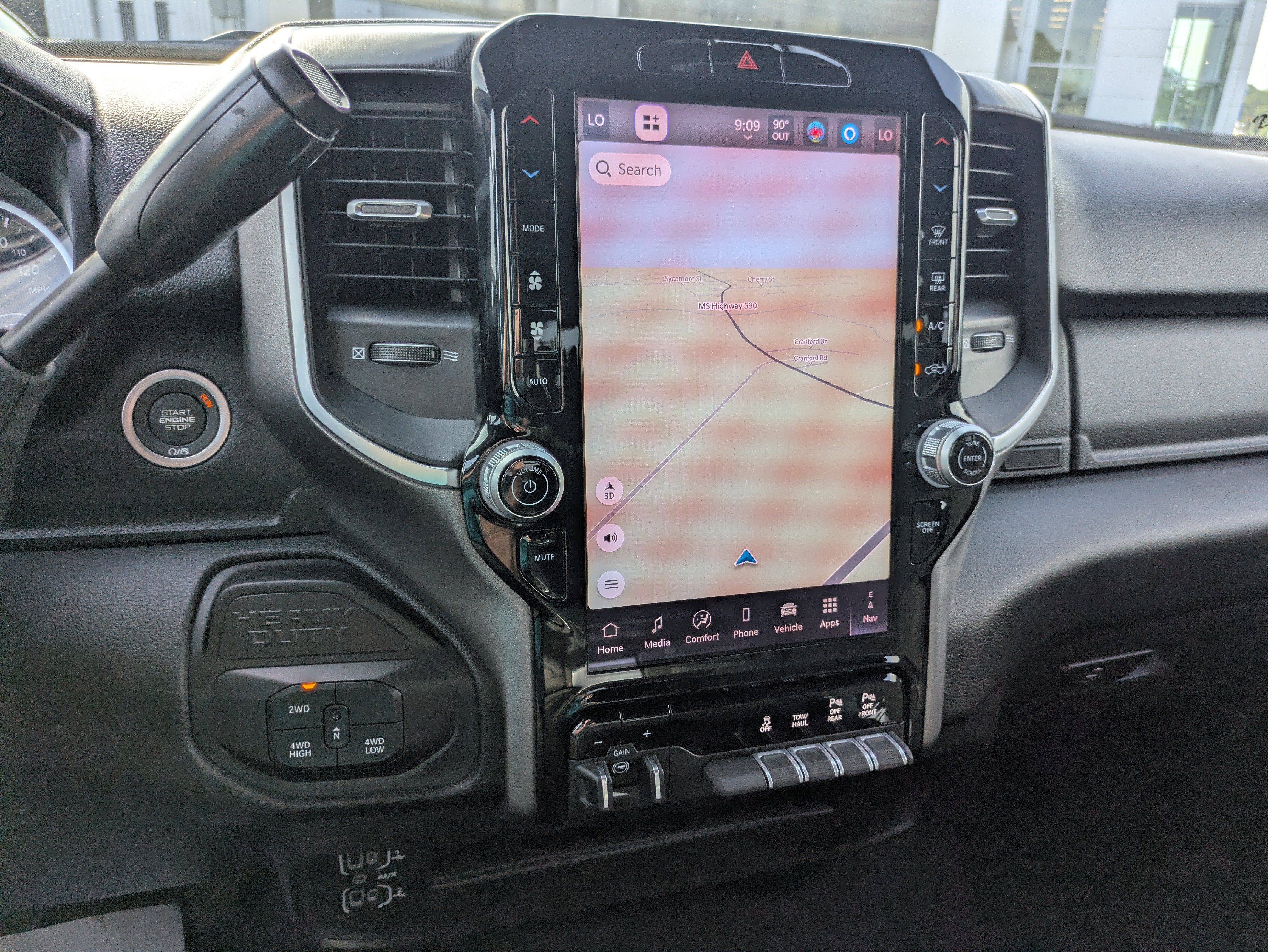 Used 2025 RAM 2500 Big Horn AWD/4WD image 14