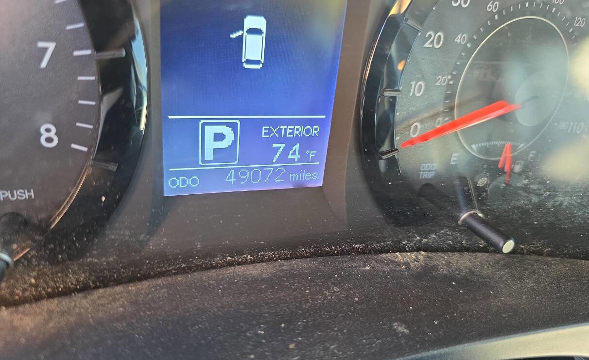 Used 2017 Toyota Sienna LE image 18