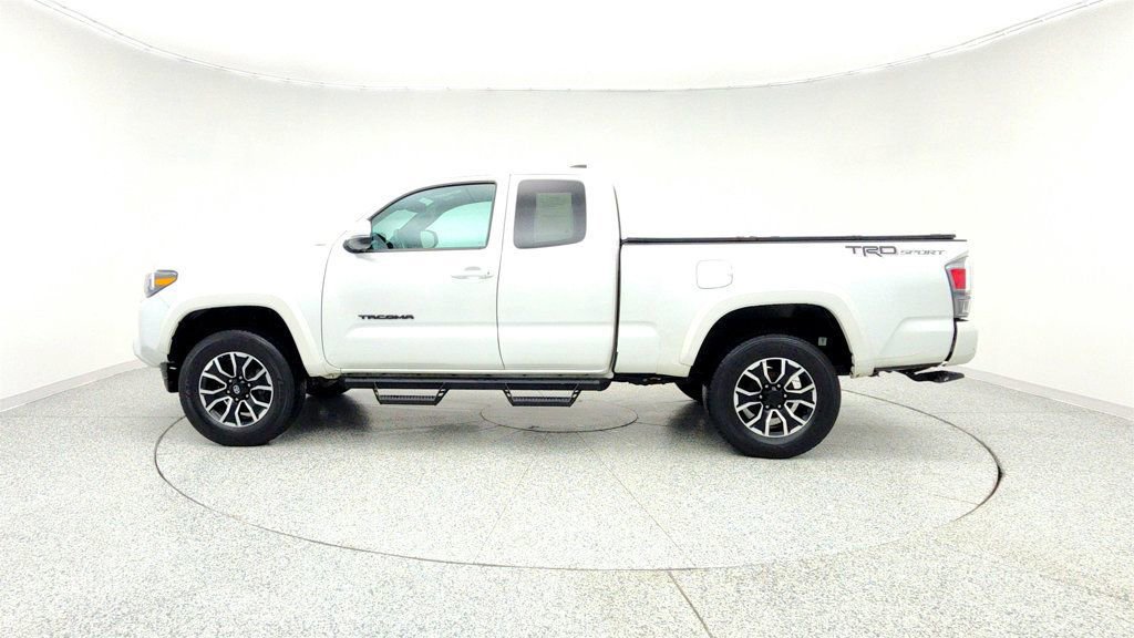 Used 2022 Toyota Tacoma TRD Sport w/ TRD Premium Sport Package image 8