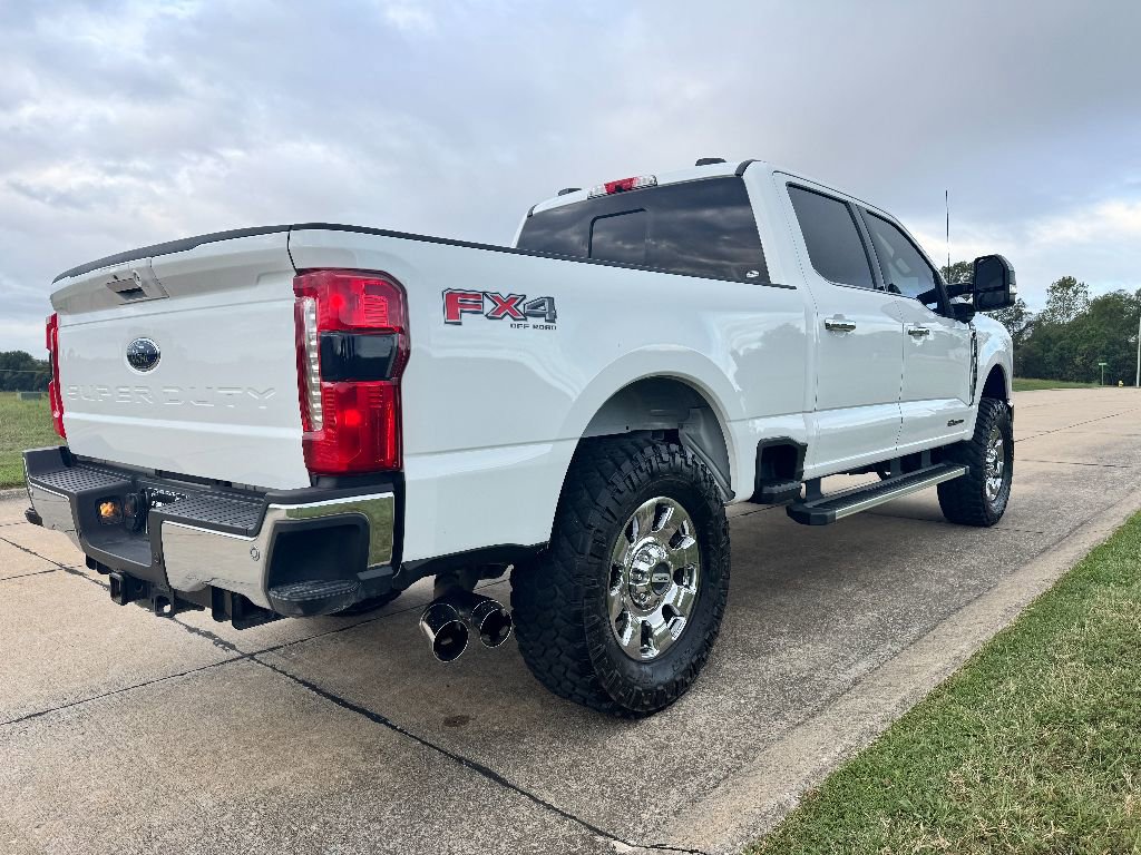 Used 2024 Ford F250 Lariat w/ Chrome Package image 5