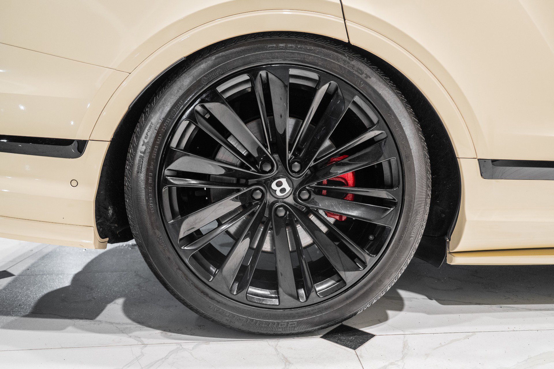 Used 2021 Bentley Bentayga Speed image 16