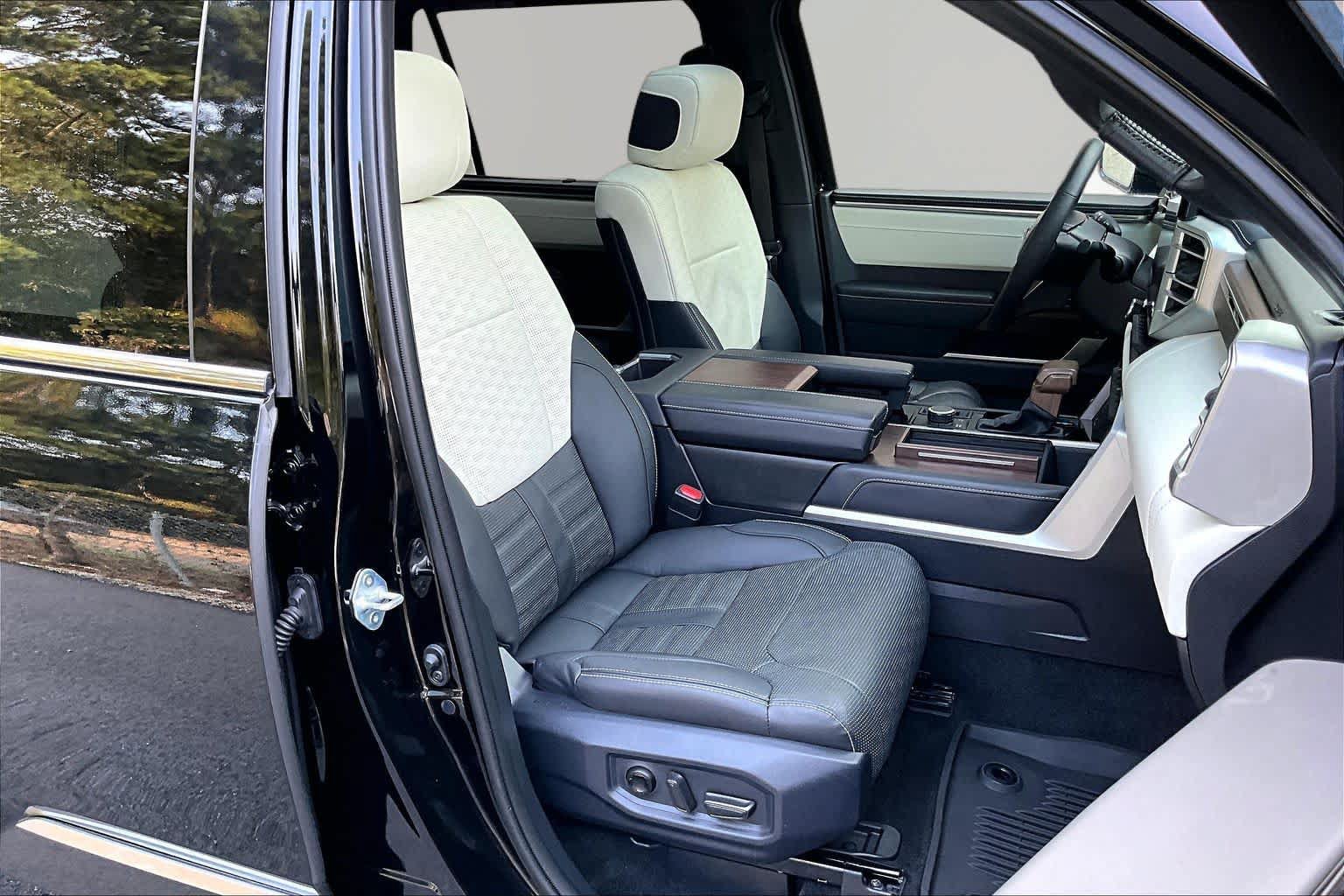 Certified 2025 Toyota Sequoia Capstone AWD/4WD image 9